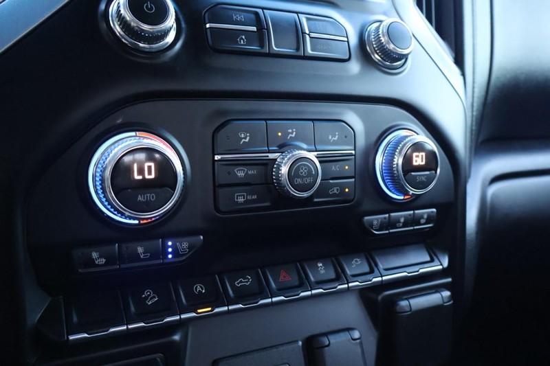 GMC Sierra 1500 Vehicle Full-screen Gallery Image 40