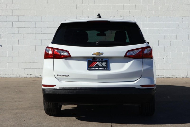 Chevrolet Equinox Vehicle Full-screen Gallery Image 06