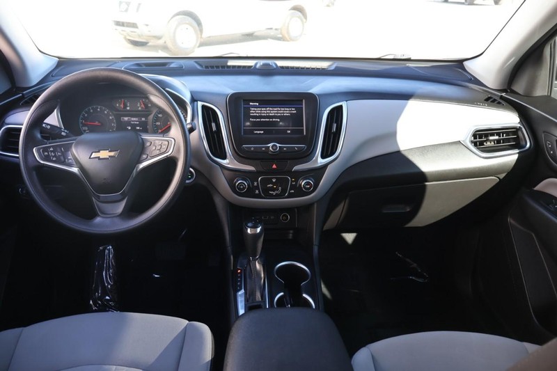 Chevrolet Equinox Vehicle Full-screen Gallery Image 25
