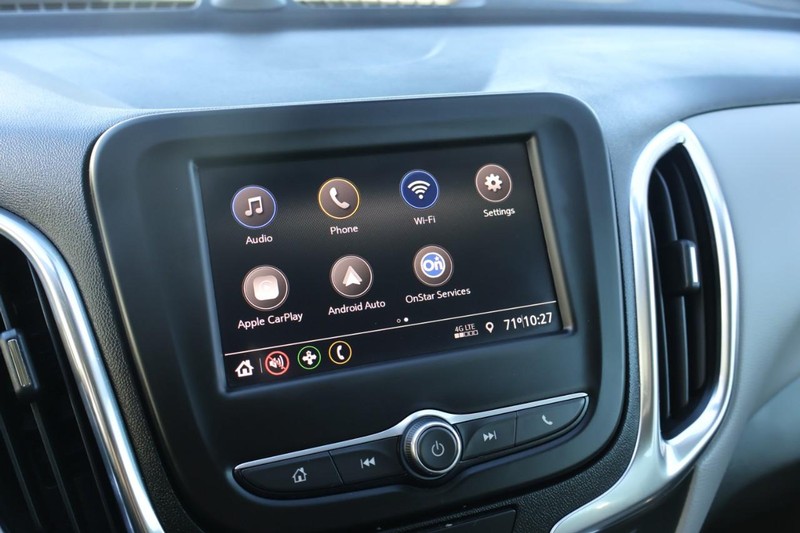 Chevrolet Equinox Vehicle Full-screen Gallery Image 32