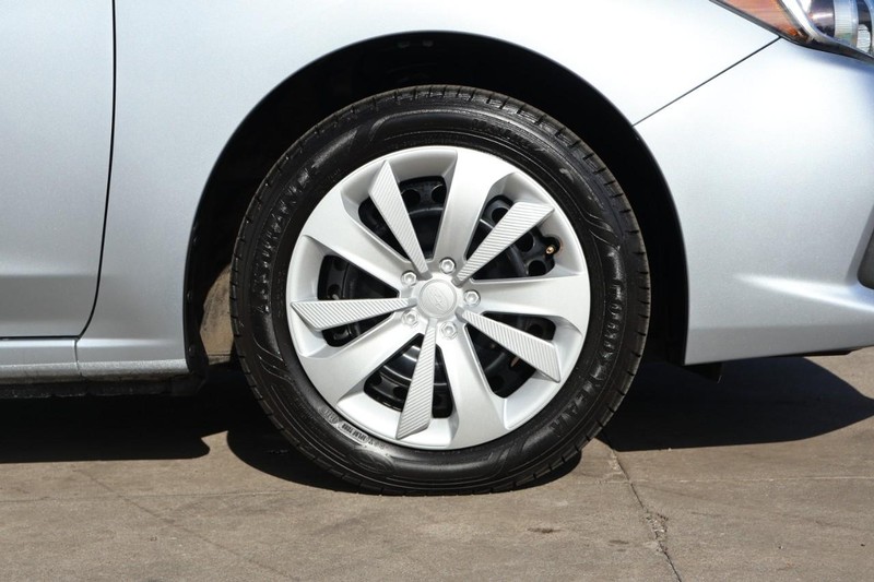 Subaru Impreza Vehicle Full-screen Gallery Image 04