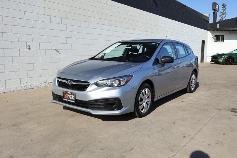 Subaru Impreza Vehicle Full-screen Gallery Image 07