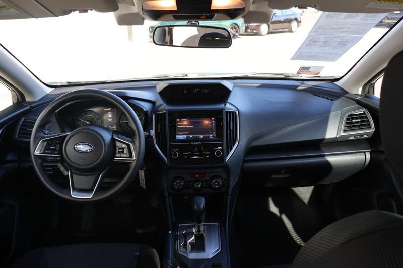 Subaru Impreza Vehicle Full-screen Gallery Image 19