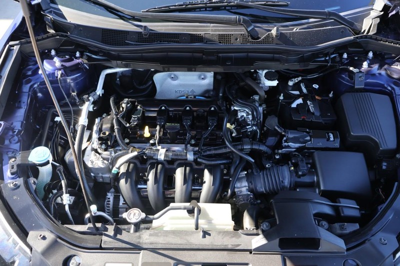 Mazda CX-5 Vehicle Full-screen Gallery Image 13