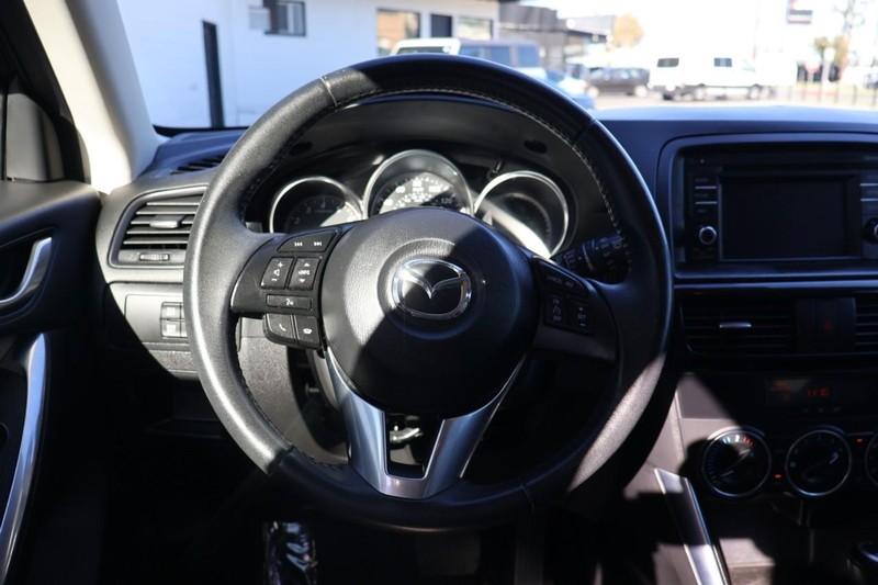Mazda CX-5 Vehicle Full-screen Gallery Image 27