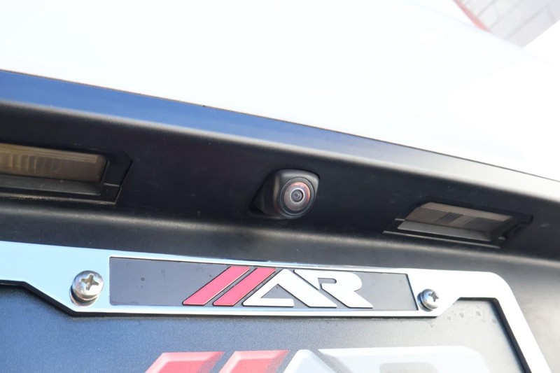 Hyundai Veloster Vehicle Full-screen Gallery Image 08