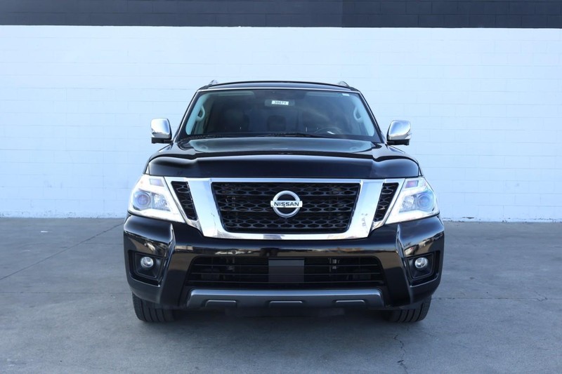 Nissan Armada Vehicle Full-screen Gallery Image 02