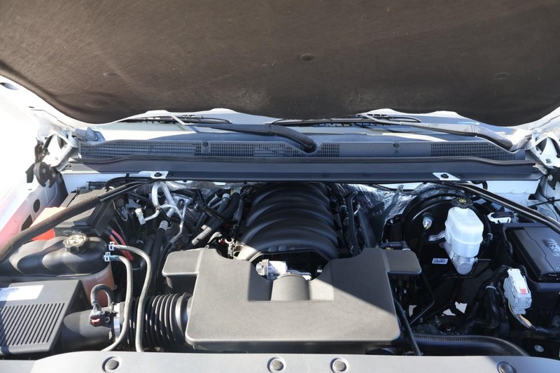 GMC Yukon Vehicle Full-screen Gallery Image 14