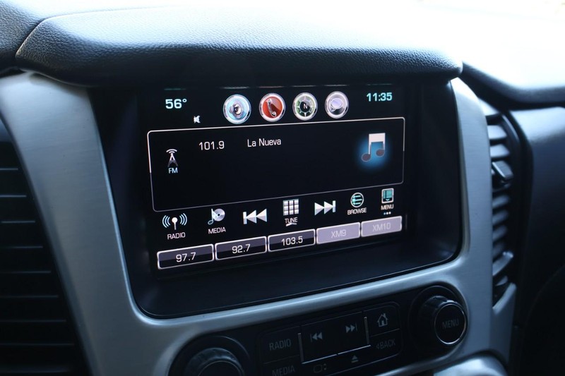 GMC Yukon Vehicle Full-screen Gallery Image 33