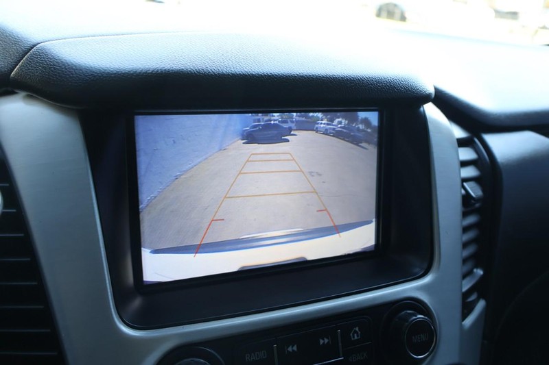 GMC Yukon Vehicle Full-screen Gallery Image 34