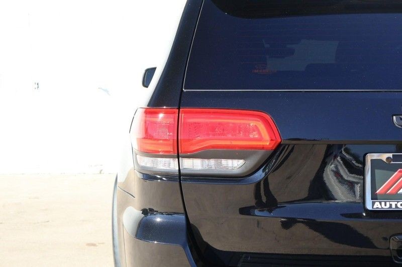 Jeep Grand Cherokee Vehicle Full-screen Gallery Image 07