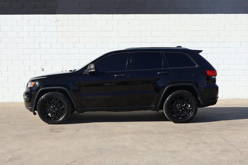 Jeep Grand Cherokee Vehicle Full-screen Gallery Image 11