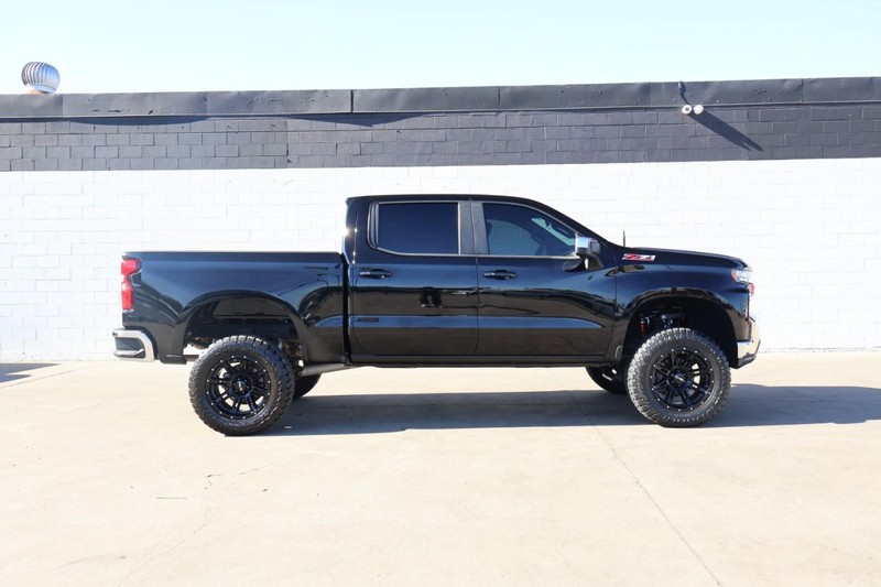 Chevrolet Silverado 1500 Vehicle Full-screen Gallery Image 04