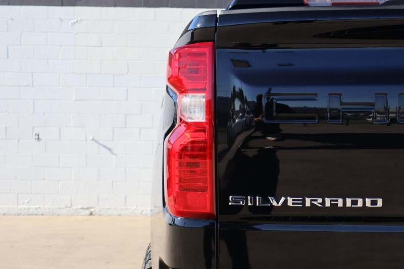 Chevrolet Silverado 1500 Vehicle Full-screen Gallery Image 07