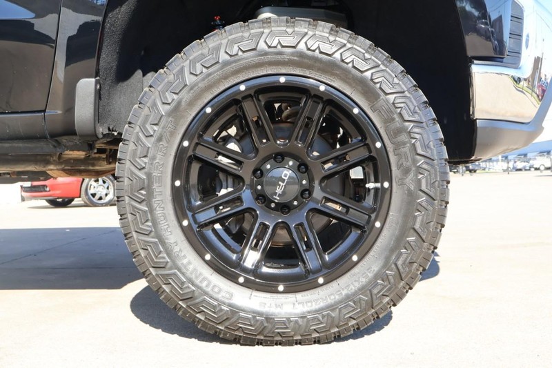 Chevrolet Silverado 1500 Vehicle Full-screen Gallery Image 14