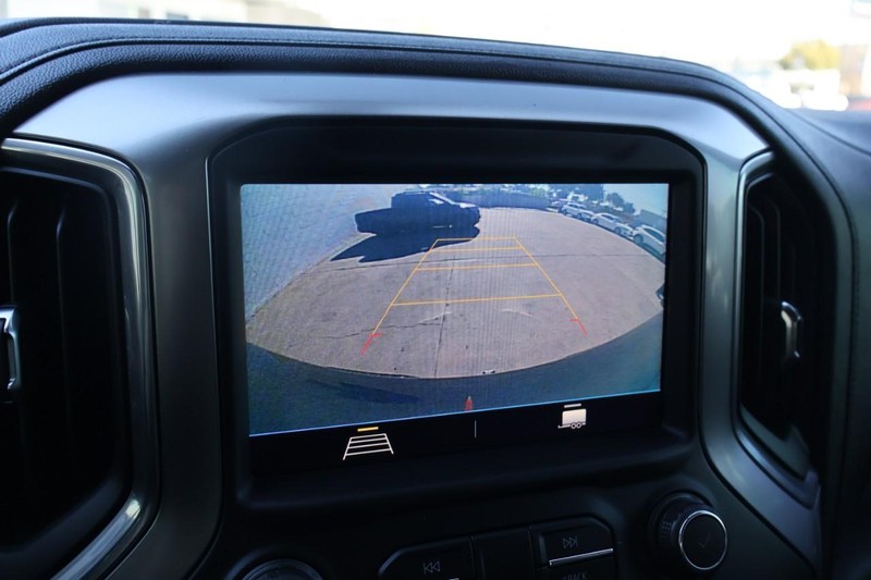 Chevrolet Silverado 1500 Vehicle Full-screen Gallery Image 34