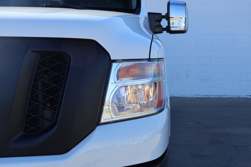 Nissan NV Cargo Vehicle Full-screen Gallery Image 04