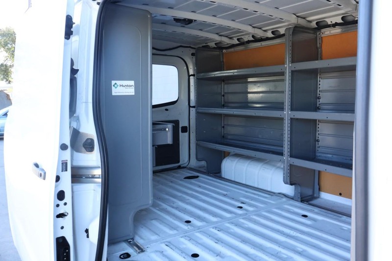 Nissan NV Cargo Vehicle Full-screen Gallery Image 12