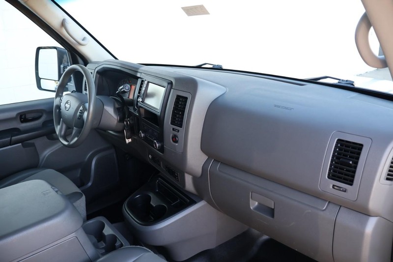 Nissan NV Cargo Vehicle Full-screen Gallery Image 24