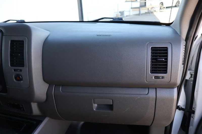 Nissan NV Cargo Vehicle Full-screen Gallery Image 31