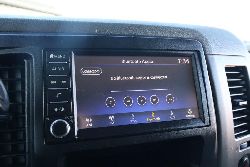 Nissan NV Cargo Vehicle Full-screen Gallery Image 32