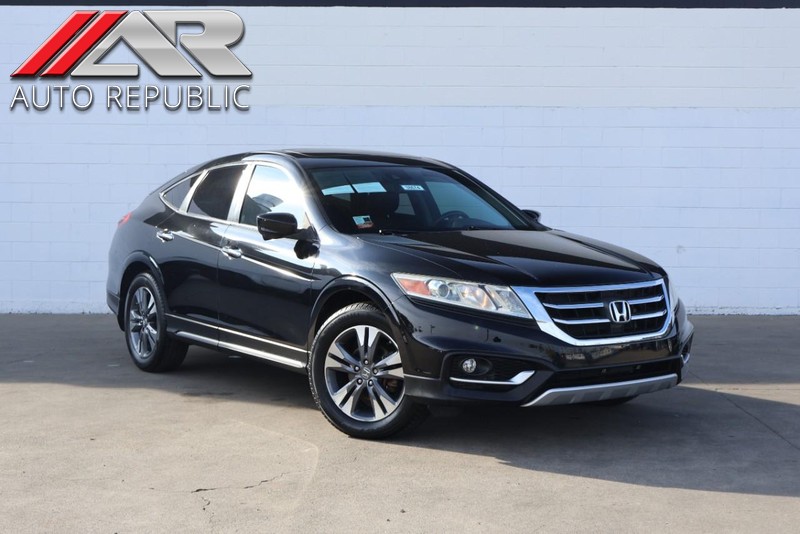 Honda Crosstour Vehicle Full-screen Gallery Image 01