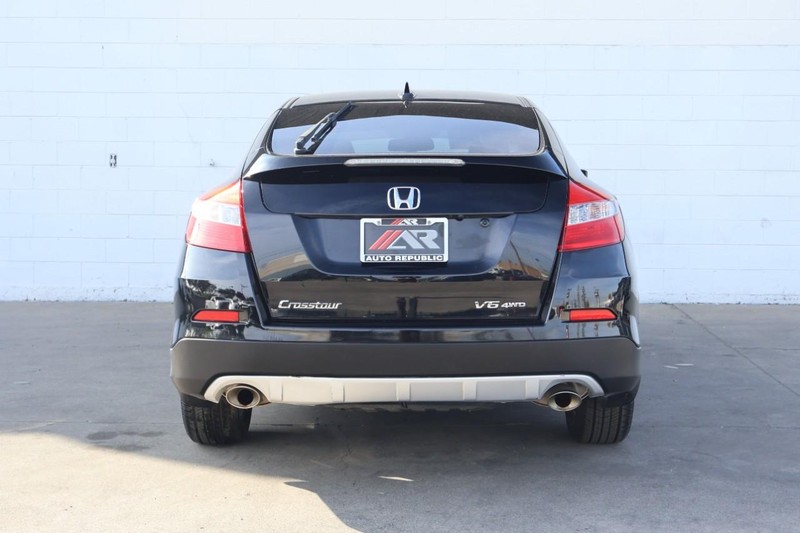 Honda Crosstour Vehicle Full-screen Gallery Image 06