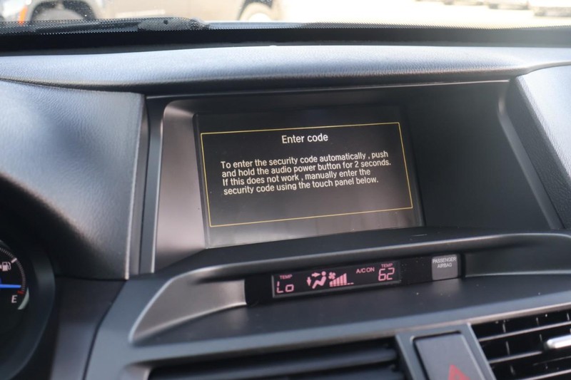 Honda Crosstour Vehicle Full-screen Gallery Image 31