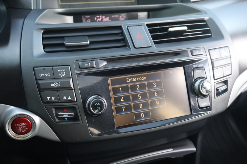 Honda Crosstour Vehicle Full-screen Gallery Image 33