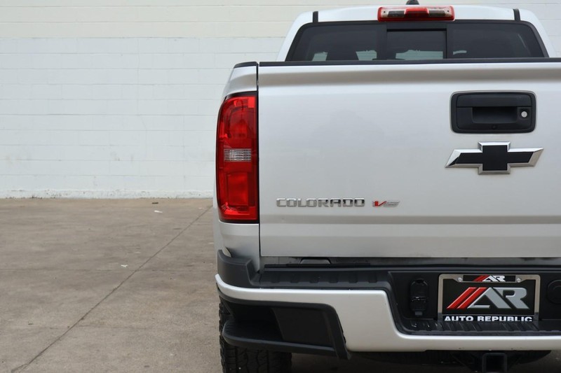 Chevrolet Colorado Vehicle Full-screen Gallery Image 07