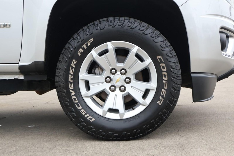 Chevrolet Colorado Vehicle Full-screen Gallery Image 14