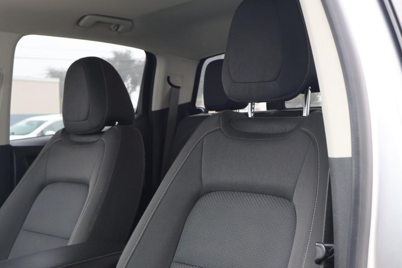 Chevrolet Colorado Vehicle Full-screen Gallery Image 20