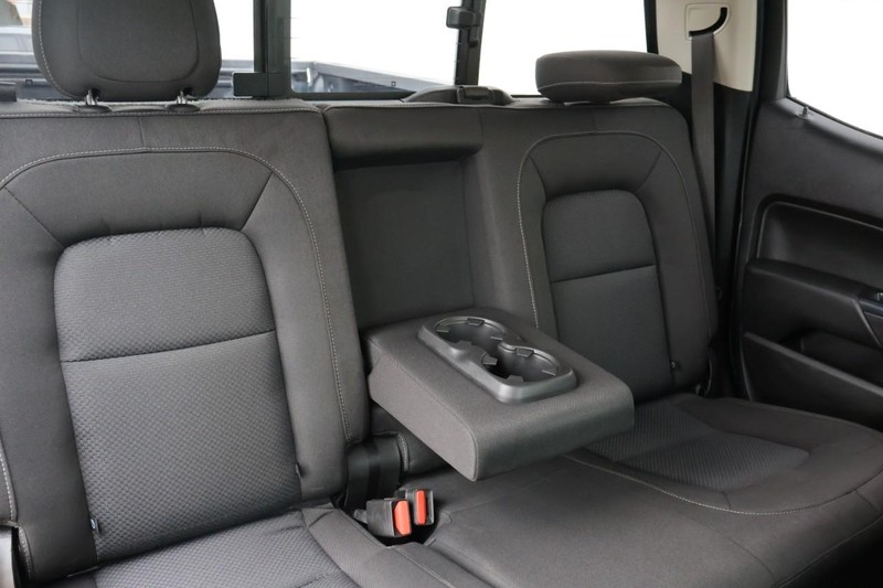 Chevrolet Colorado Vehicle Full-screen Gallery Image 24