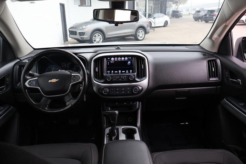 Chevrolet Colorado Vehicle Full-screen Gallery Image 25
