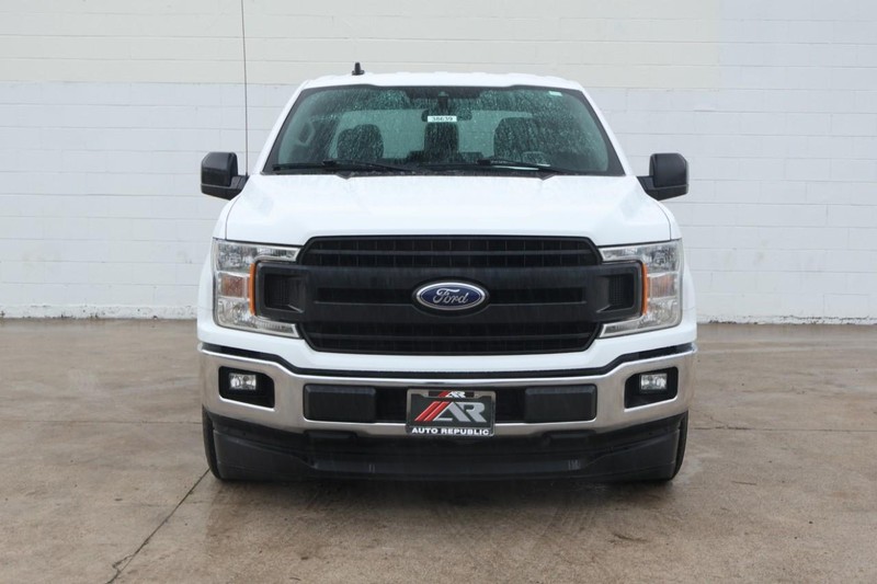 Ford F-150 Vehicle Full-screen Gallery Image 03