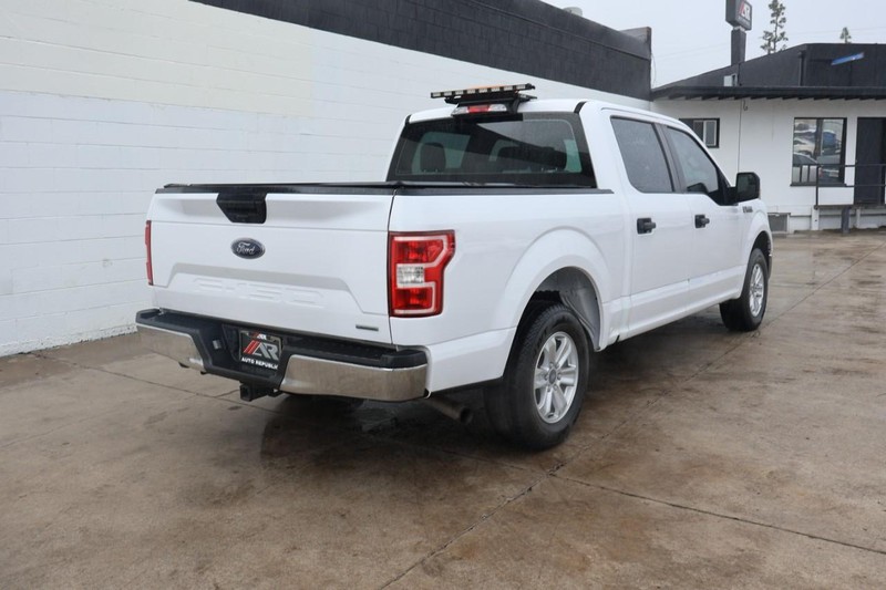 Ford F-150 Vehicle Full-screen Gallery Image 05