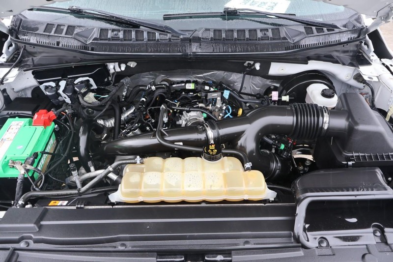 Ford F-150 Vehicle Full-screen Gallery Image 13