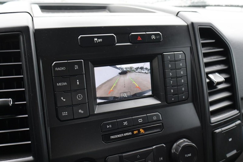 Ford F-150 Vehicle Full-screen Gallery Image 30