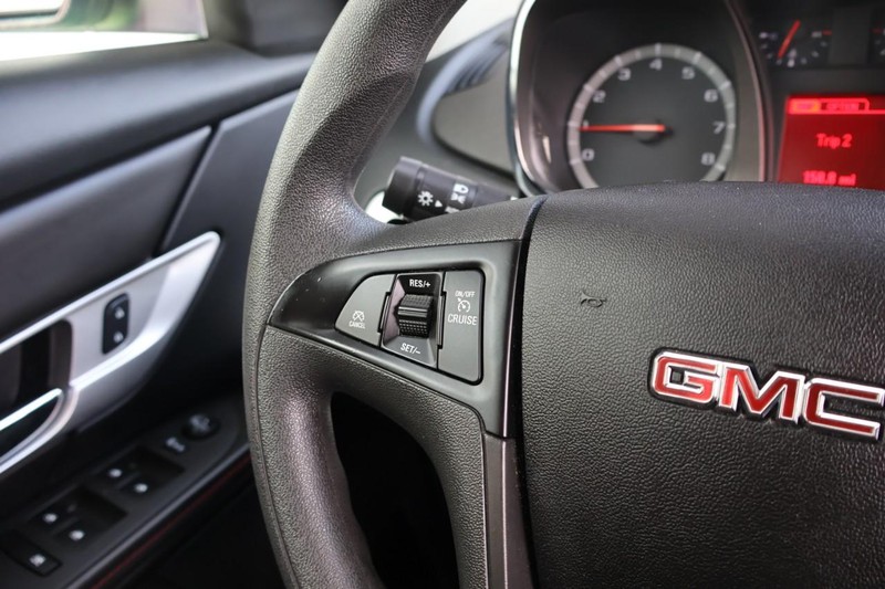 GMC Terrain Vehicle Full-screen Gallery Image 25