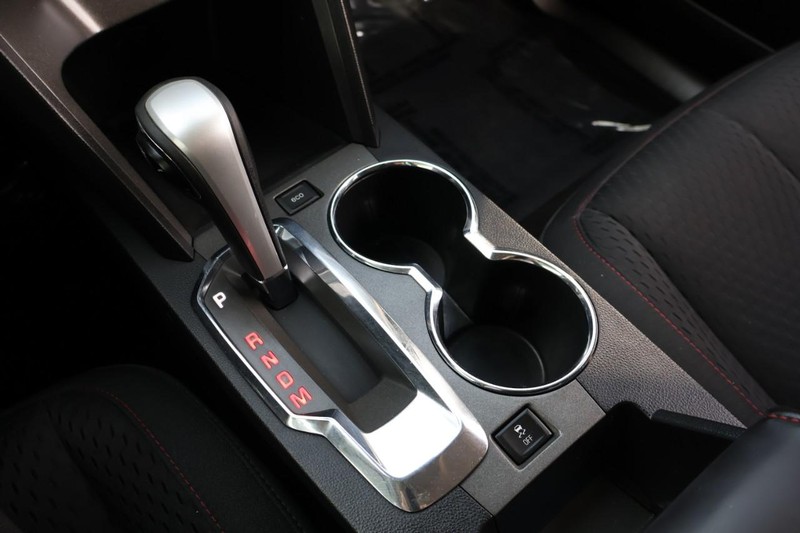 GMC Terrain Vehicle Full-screen Gallery Image 31