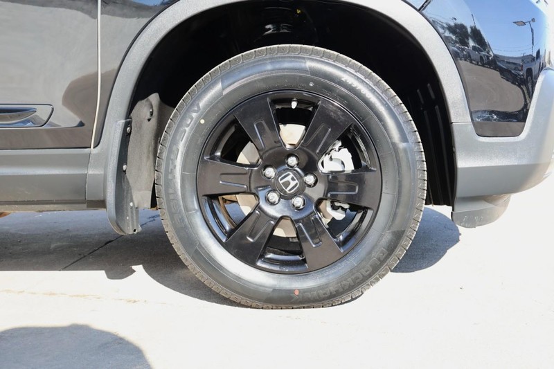 Honda Ridgeline Vehicle Full-screen Gallery Image 14