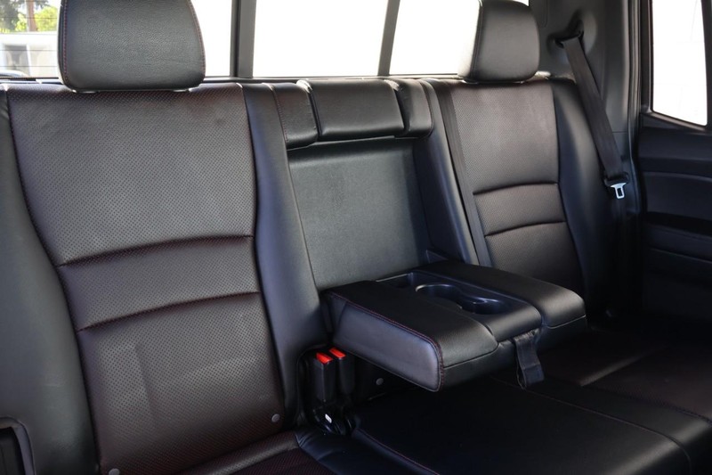 Honda Ridgeline Vehicle Full-screen Gallery Image 25