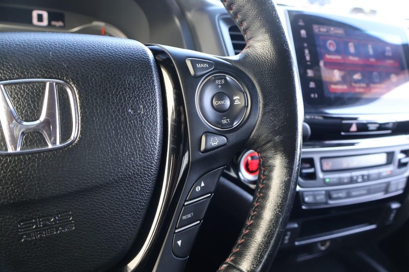 Honda Ridgeline Vehicle Full-screen Gallery Image 31