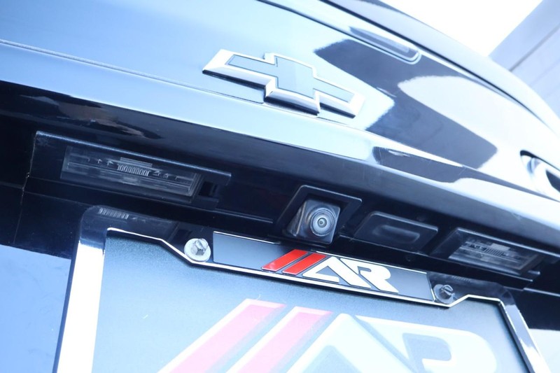 Chevrolet Camaro Vehicle Full-screen Gallery Image 08