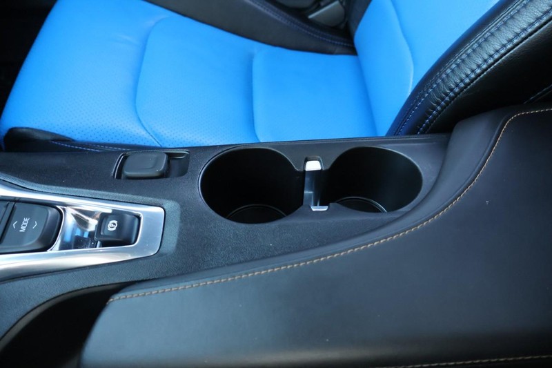 Chevrolet Camaro Vehicle Full-screen Gallery Image 34