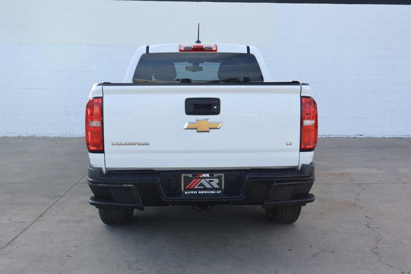 Chevrolet Colorado Vehicle Full-screen Gallery Image 06