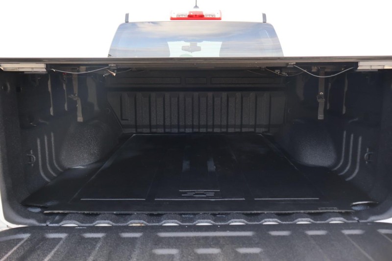 Chevrolet Colorado Vehicle Full-screen Gallery Image 08