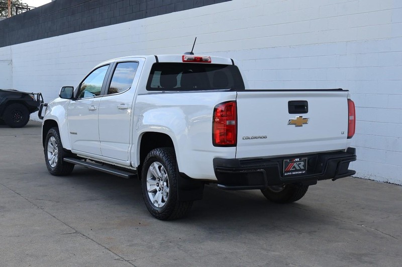 Chevrolet Colorado Vehicle Full-screen Gallery Image 09