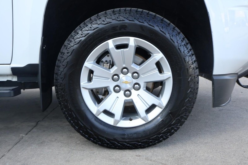 Chevrolet Colorado Vehicle Full-screen Gallery Image 13