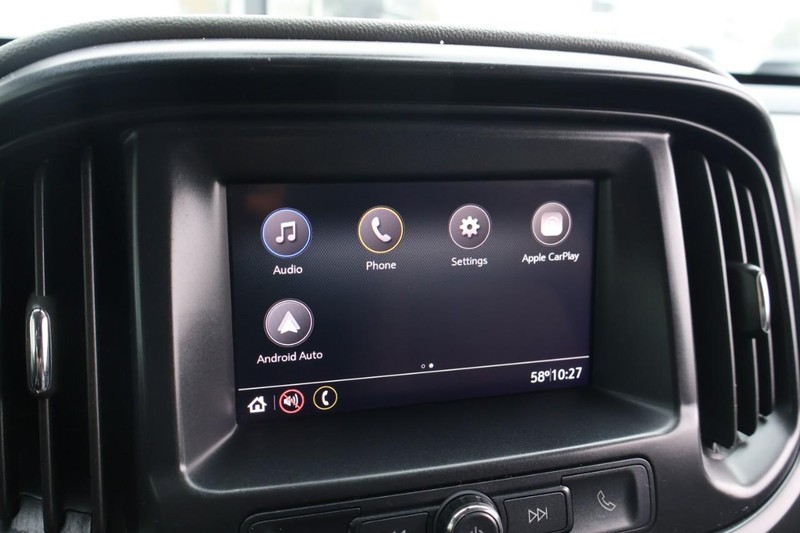 GMC Canyon Vehicle Full-screen Gallery Image 28